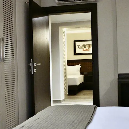 Resa Hotel *