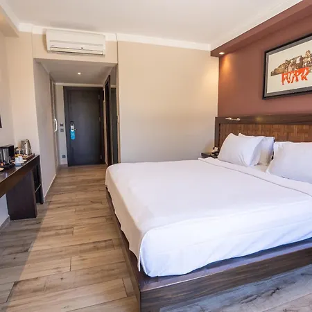 Hotel Resa *